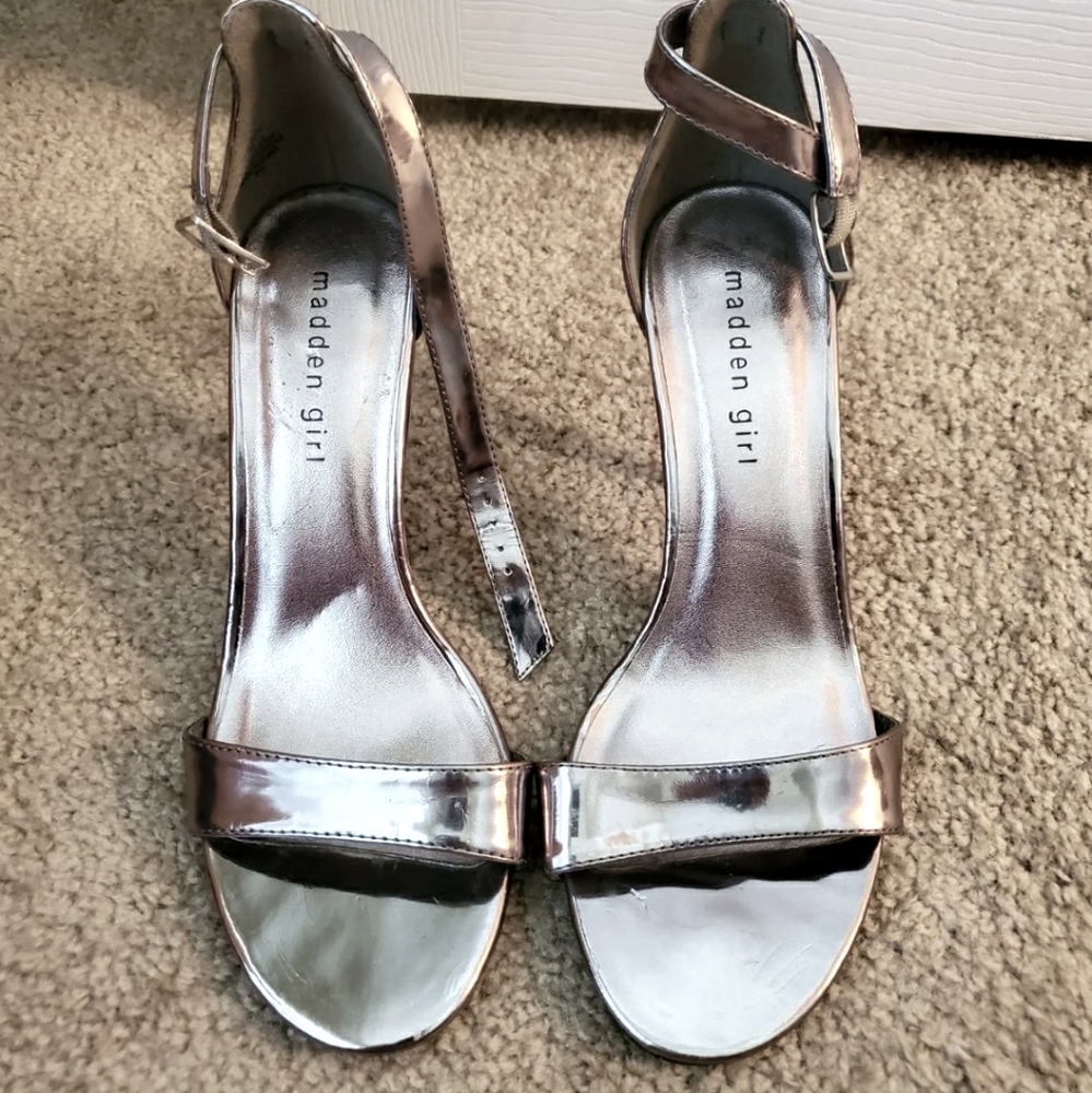 Madden Girl kitten heels